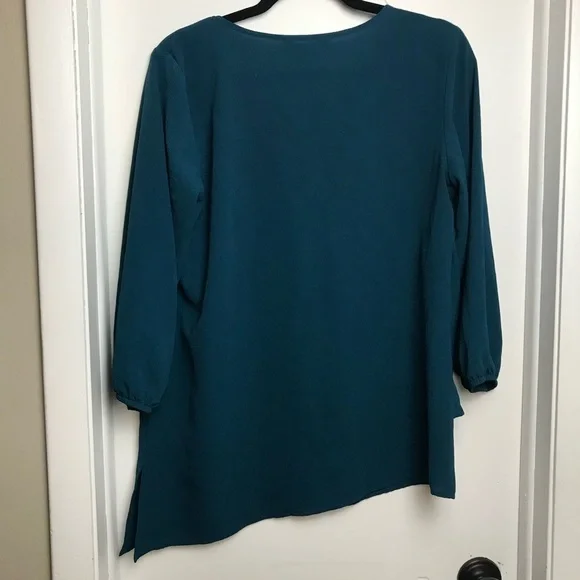 ✨✨5/$10✨✨ Apt 9 asymmetrical Top Blouse Size M Dark Turquoise Elastic Sleeve - Picture 2 of 8